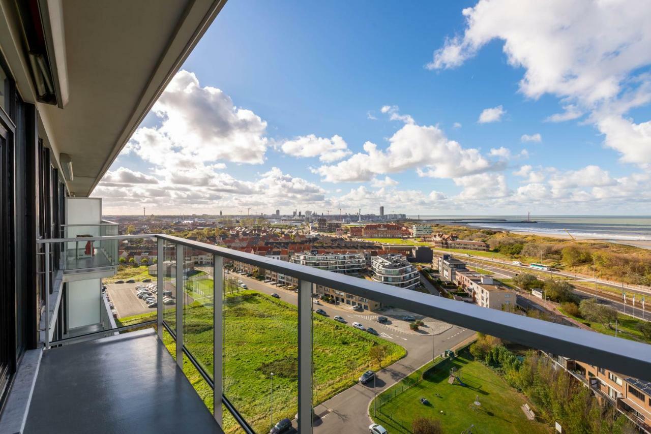 Panoramic & Modern Apartment With Sea View Bredene Exterior photo