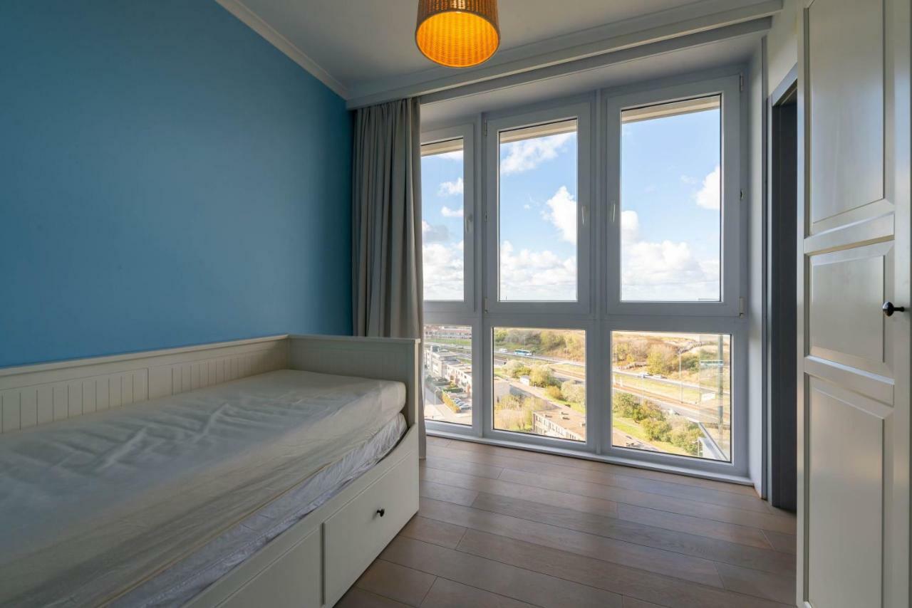 Panoramic & Modern Apartment With Sea View Bredene Exterior photo